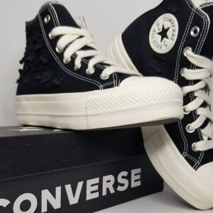 Converse Women's CTAS Lift Platform 3D Flowers Size 8 Black A09099C NWT